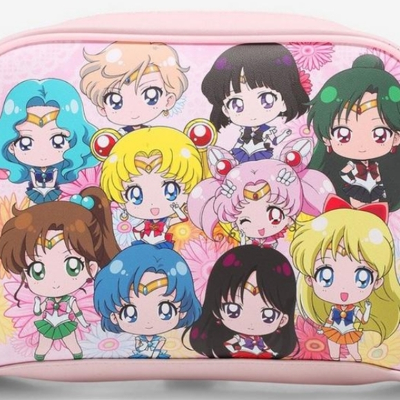 NWT Sailor Moon make-up bag - Picture 8 of 10